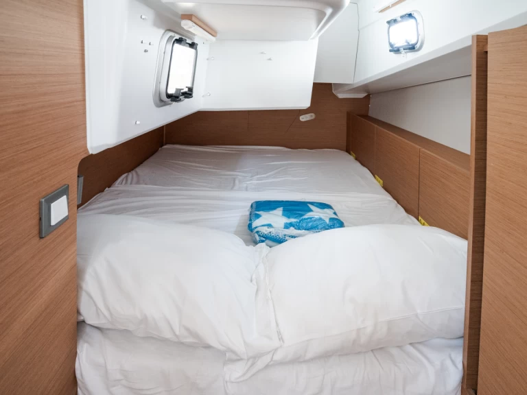 Wynajem Żaglowiec w Castiglioncello - Jeanneau Sun Odyssey 380