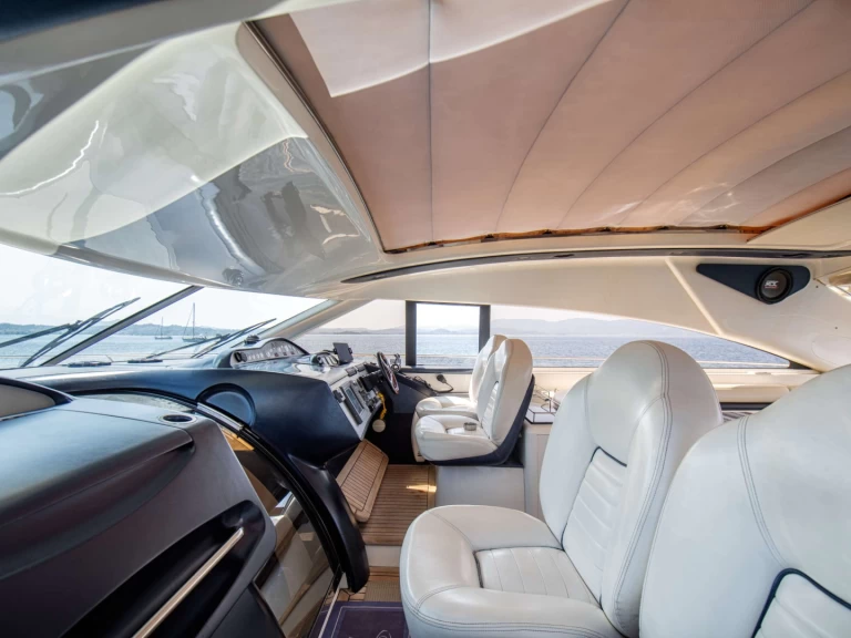 Wynajem łodzi Ateny tanio EVENIA