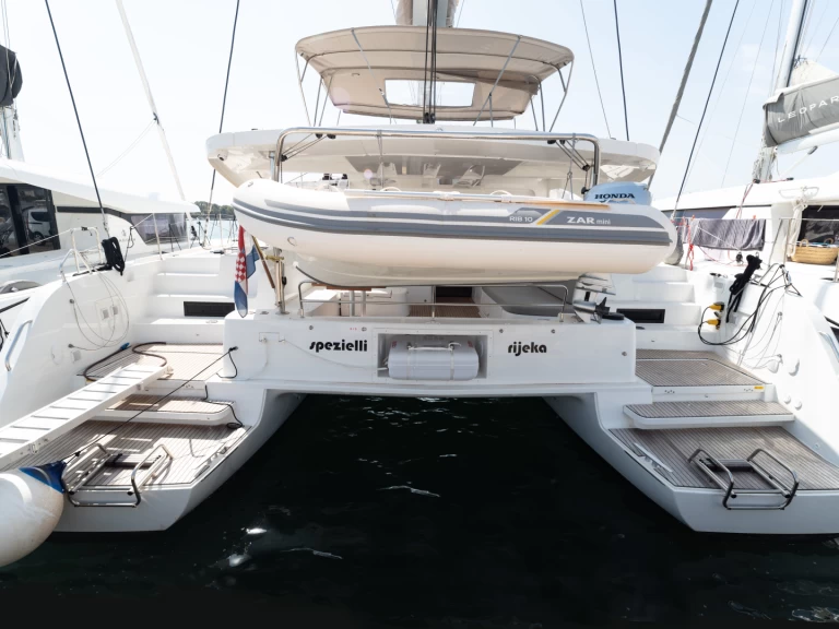 Wynajem łodzi Lagoon Lagoon 46 w Le Marin na SamBoat 