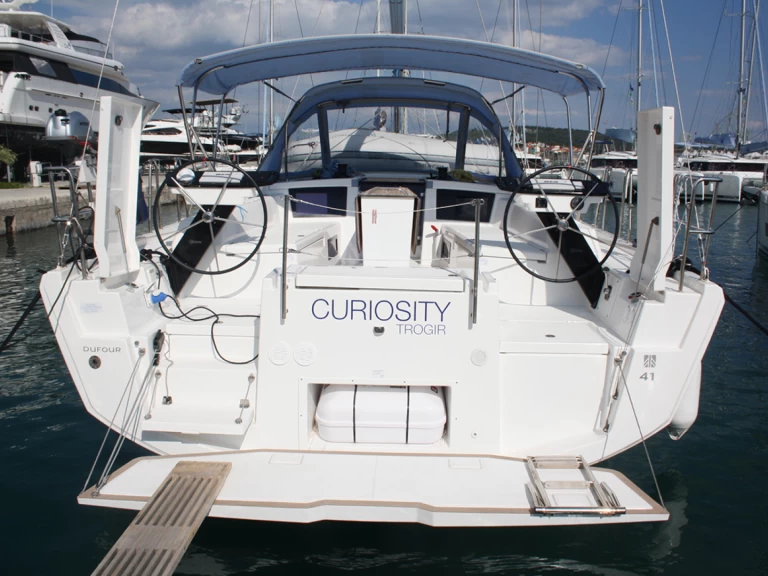 Wynajem łodzi Dufour Dufour 41 w Donji Seget na SamBoat 