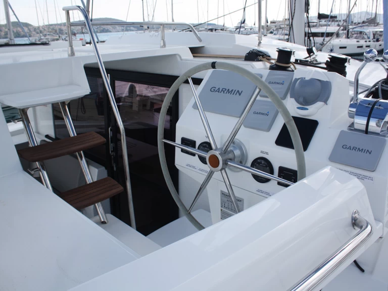 Wynajem Katamaran w Donji Seget - Fountaine Pajot Astrea 42