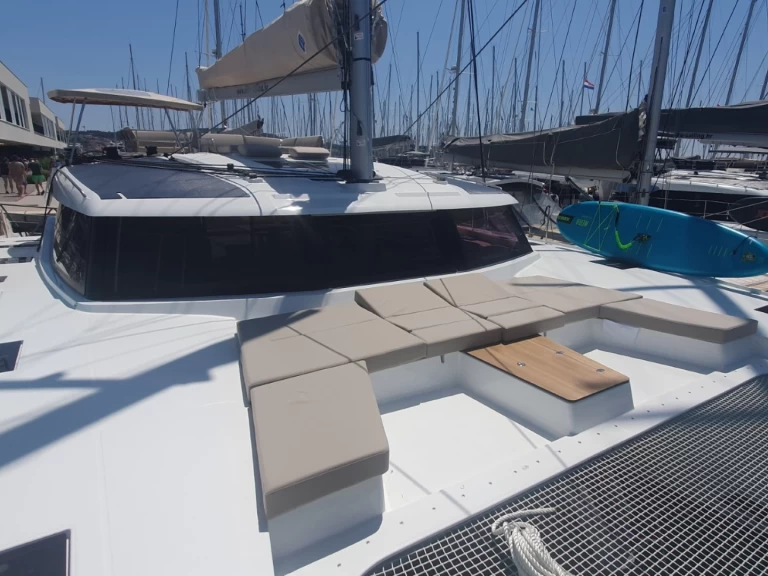 Wynajmij Katamaran z lub bez skippera Fountaine Pajot w Donji Seget
