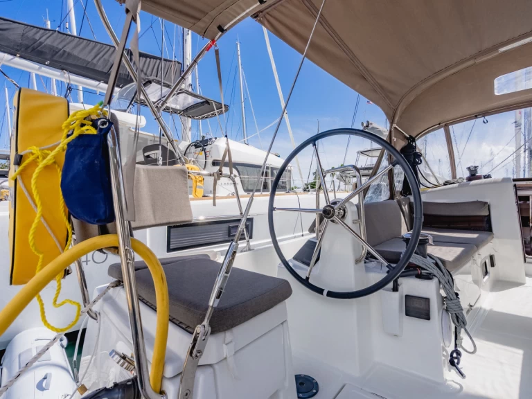 Żaglowiec do wynajmu w Road Town w najlepszej cenie