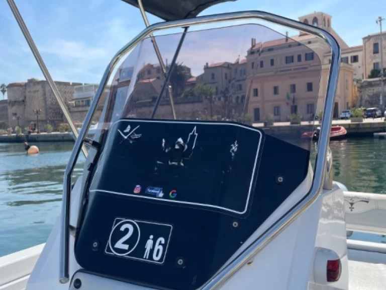 Wynajmij Trimarchi Nica 530 w Alghero