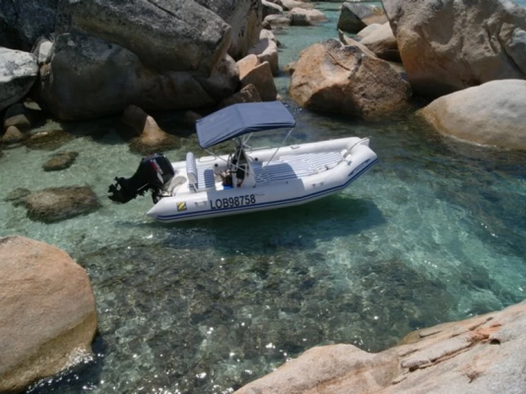 Zodiac Medline I między profesjonalistami a osobami prywatnymi w La Seyne-sur-Mer