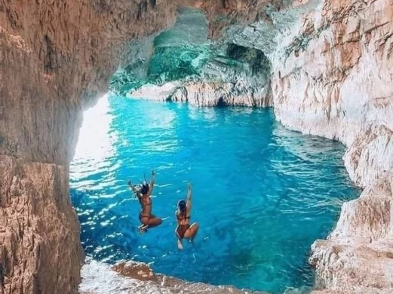 Wynajmij Tullio-Abbate elite 35 w Marina Aliki