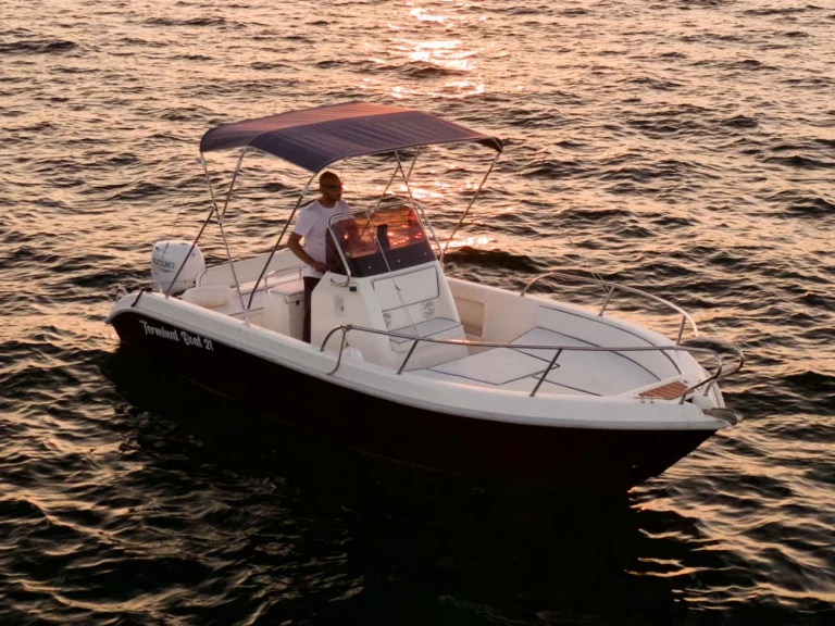 Wynajmij Motorówka z lub bez skippera Terminal Boat w Sorrento