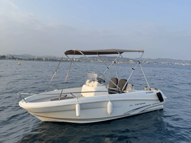 Motorówka do wynajmu w Mandelieu-la-Napoule w najlepszej cenie