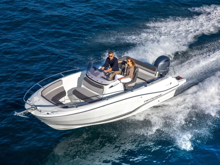 Jeanneau Cap Camarat 6.5 CC Serie 3 między profesjonalistami a osobami prywatnymi w Lorient