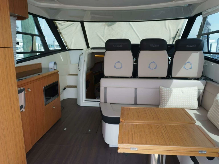 Wynajem Motorówka w Golfe-Juan - Jeanneau Leader 36