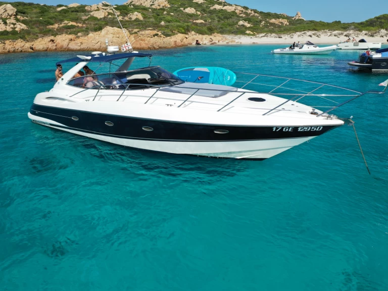 Sunseeker Camargue 44 między profesjonalistami a osobami prywatnymi w Cannigione