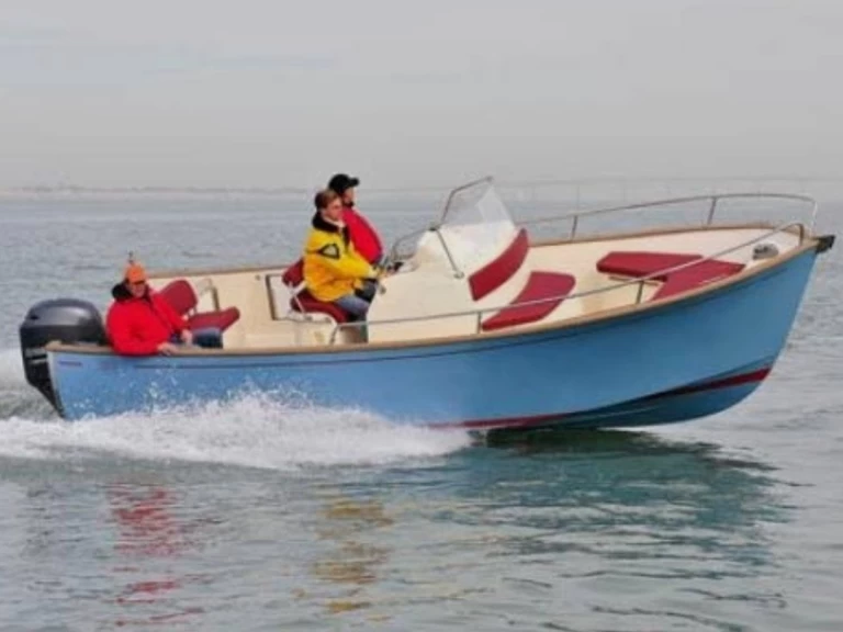 Wynajem łodzi Rea REA 23 OPEN MARINE w Toulon na SamBoat 