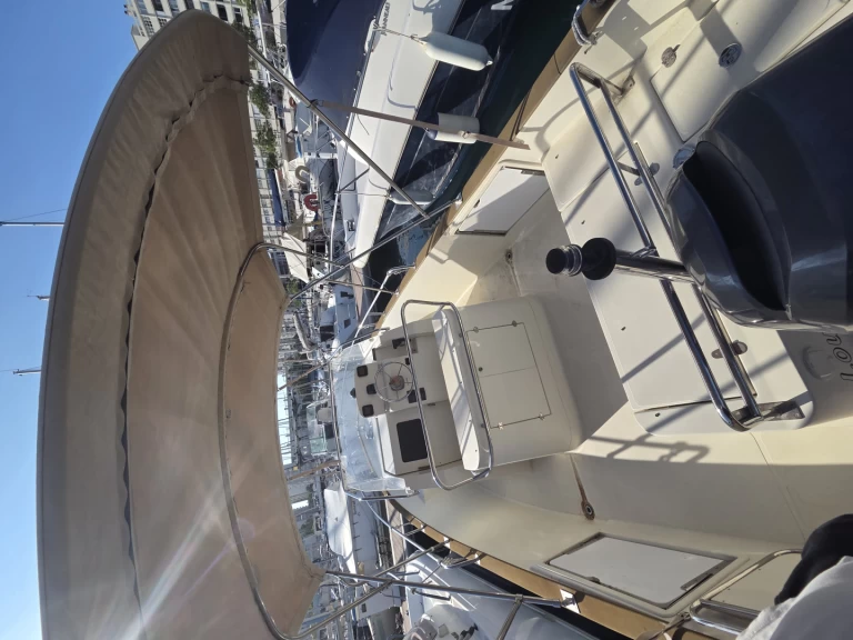 Rea REA 23 OPEN MARINE między profesjonalistami a osobami prywatnymi w Toulon