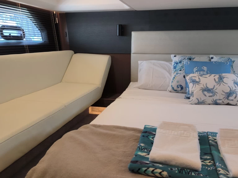 Wynajem Motorówka w Cádiz - Bavaria R40 Coupe