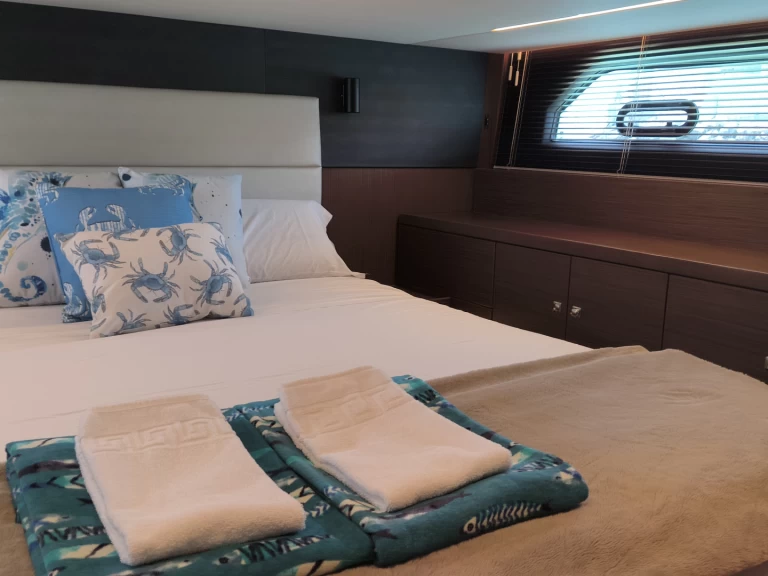 Wynajem łodzi Bavaria R40 Coupe w Cádiz na SamBoat 