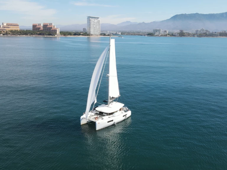 Wynajem łodzi Marina Vallarta tanio Lagoon 40
