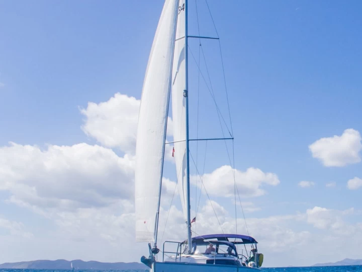 Wynajem łodzi Road Town tanio Bavaria 34