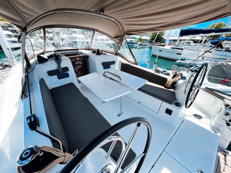 Żaglowiec do wynajmu w Road Town w najlepszej cenie