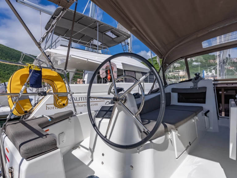 Żaglowiec do wynajmu w Road Town w najlepszej cenie