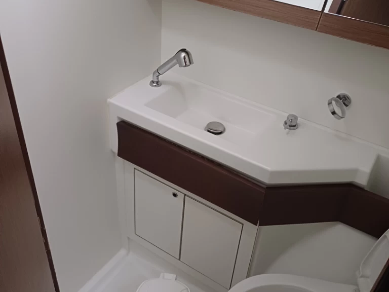 Wynajem w Alimos- Bénéteau Oceanis 46.1 na SamBoat