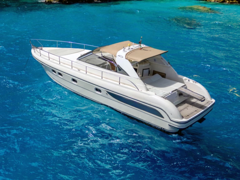 Luksusowy jacht do wynajmu w Positano w najlepszej cenie