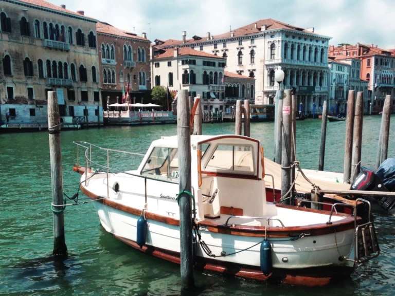 Sciallino Sciallino 20 między profesjonalistami a osobami prywatnymi w Venice