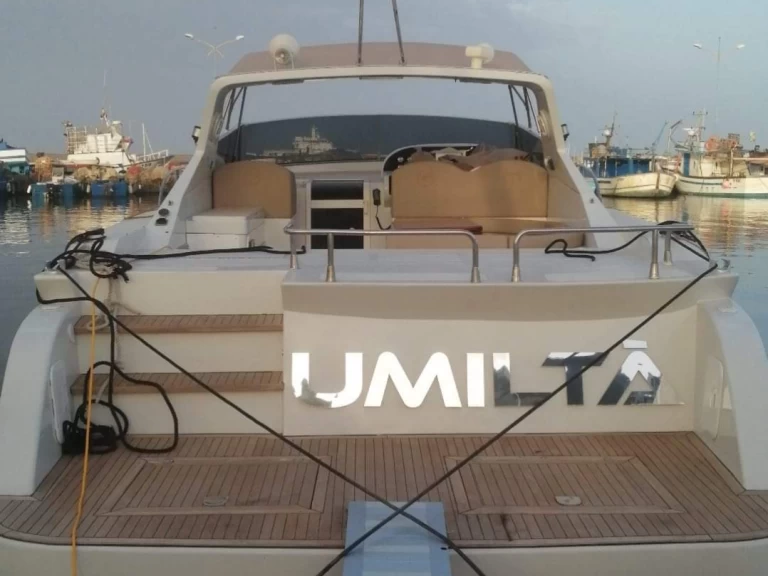 Giorgi 46 open między profesjonalistami a osobami prywatnymi w Marzamemi