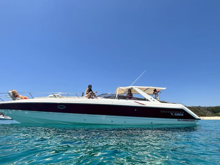 Wynajem Motorówka Sunseeker z patentem 