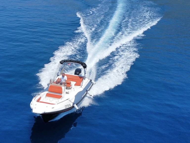 Wynajem łodzi Zar Zar 75 w Makarska na SamBoat 