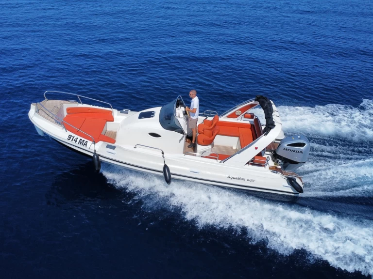 Wynajem łodzi Makarska tanio Aqumax B-27F