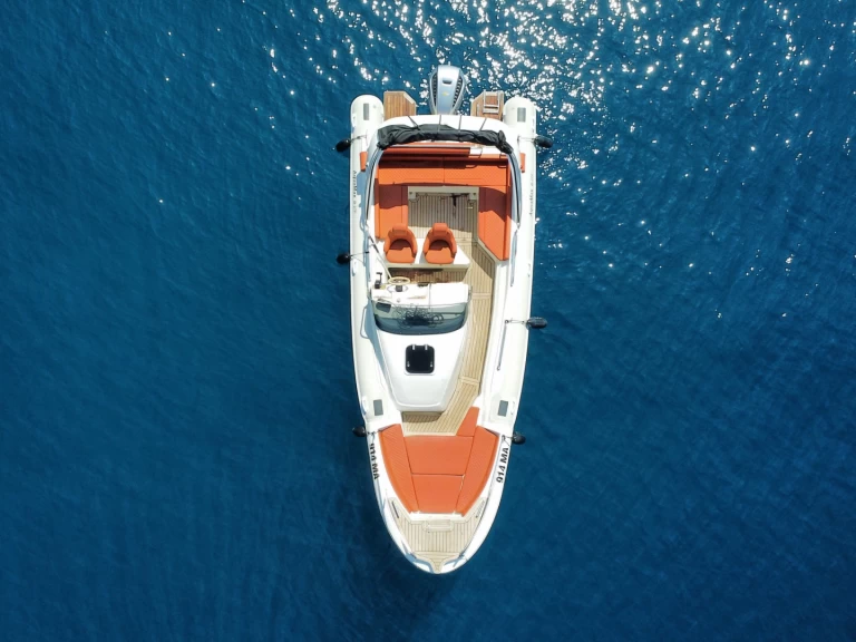 Wynajem łodzi Aquamax Aqumax B-27F w Makarska na SamBoat 