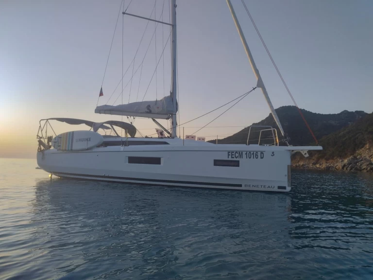 Wynajem w Villasimius- Bénéteau Oceanis 37.1 na SamBoat