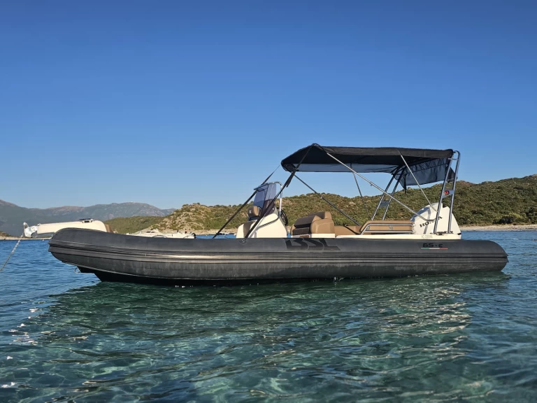 Wynajem Łódż półsztywna Bsc z patentem 