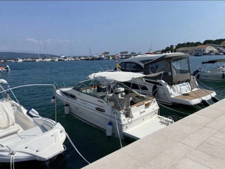 Wynajem łodzi Sea Ray Sea Ray 220 DA w Zadar na SamBoat 