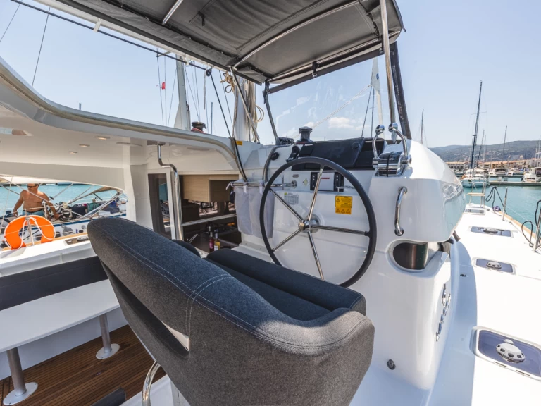 Wynajem Katamaran w Gouvia - Lagoon Lagoon 40