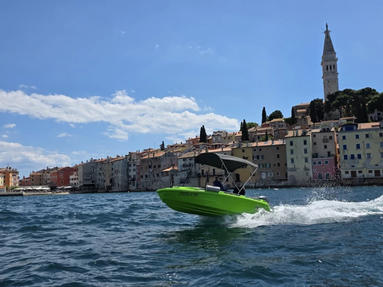 Wynajem Motorówka ROTO z patentem 