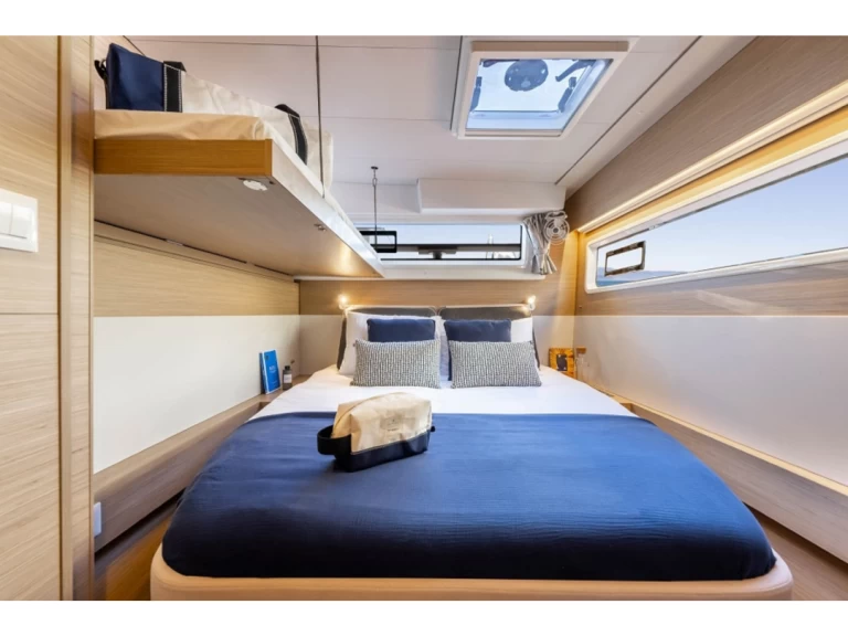 Wynajem łodzi Hyeres tanio Lagoon 43