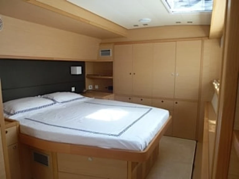 Lagoon Lagoon 620 między profesjonalistami a osobami prywatnymi w Cugnana Verde