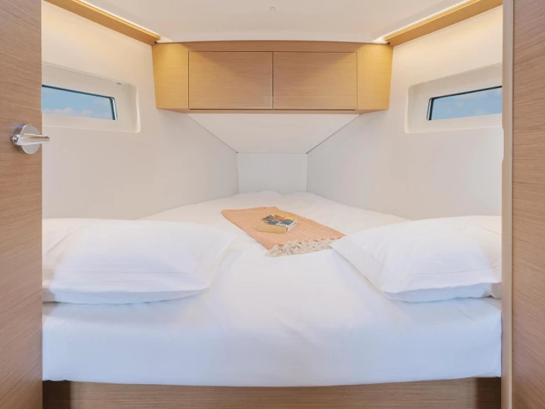 Wynajem Żaglowiec w Hyeres - Jeanneau Sun Odyssey 350