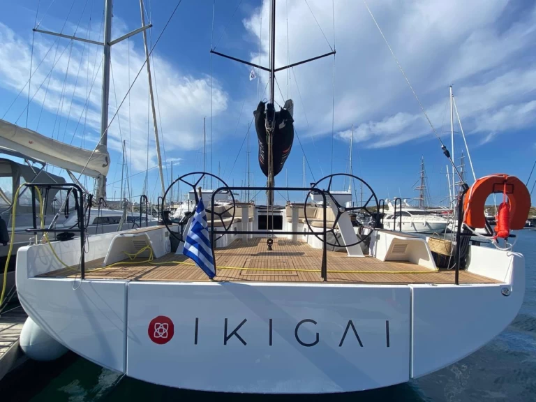 Wynajmij Żaglowiec z lub bez skippera Bénéteau w Lavrio