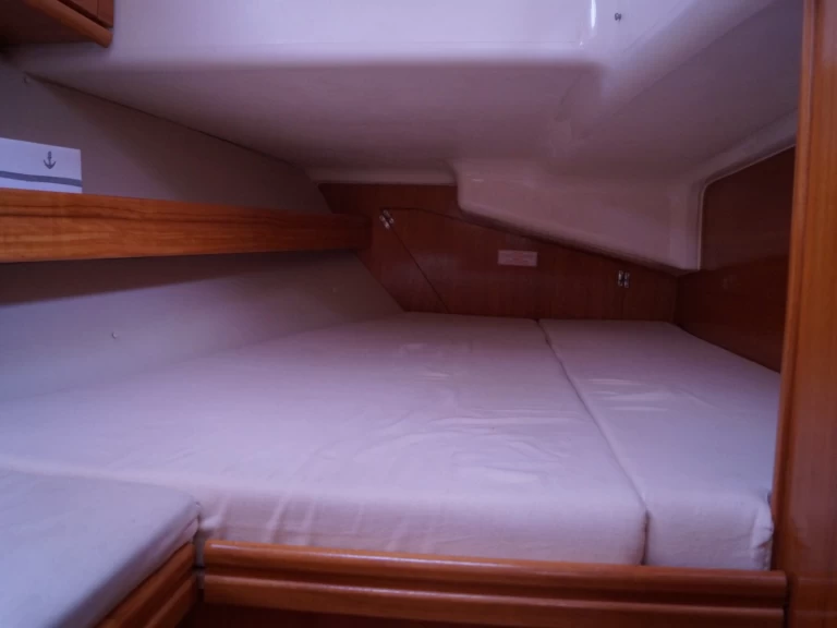 Wynajmij Bavaria Bavaria 40 Cruiser w Alicante