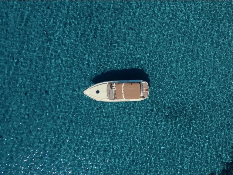 Wynajmij Motorówka z lub bez skippera Airon w Villasimius