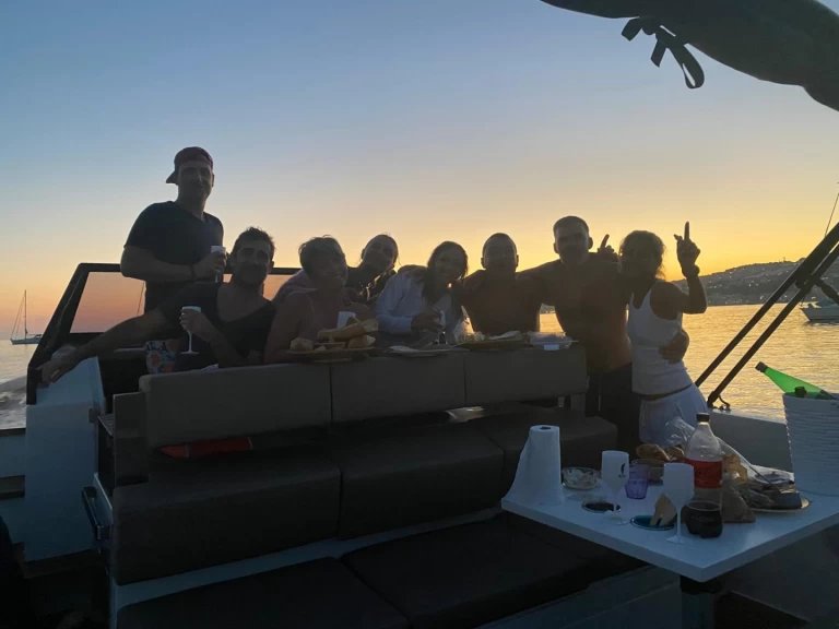 Motorówka do wynajmu w Bandol w najlepszej cenie