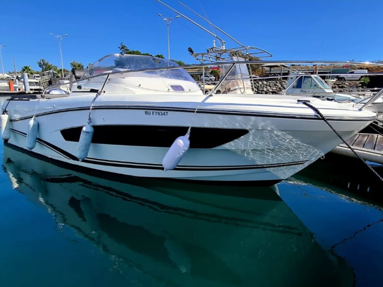 Wynajem łodzi Jeanneau Cap Camarat 7.5 WA Serie 2 w Le Port na SamBoat 