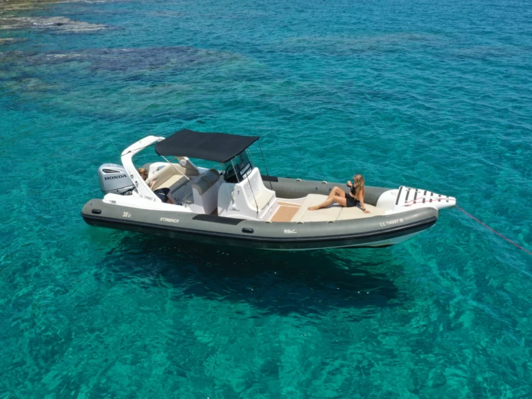 Wynajem Łódż półsztywna Italboats z patentem 