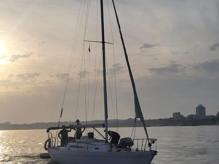 Wynajem Żaglowiec Sigma-Yachts z patentem 