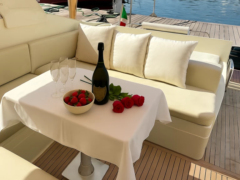 Wynajem Motorówka Ilver z patentem 