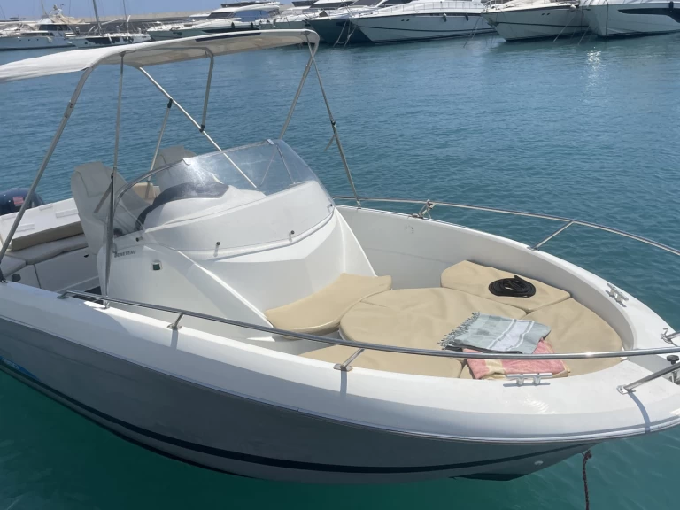 Wynajmij Bénéteau Flyer 650 Open w Nicea