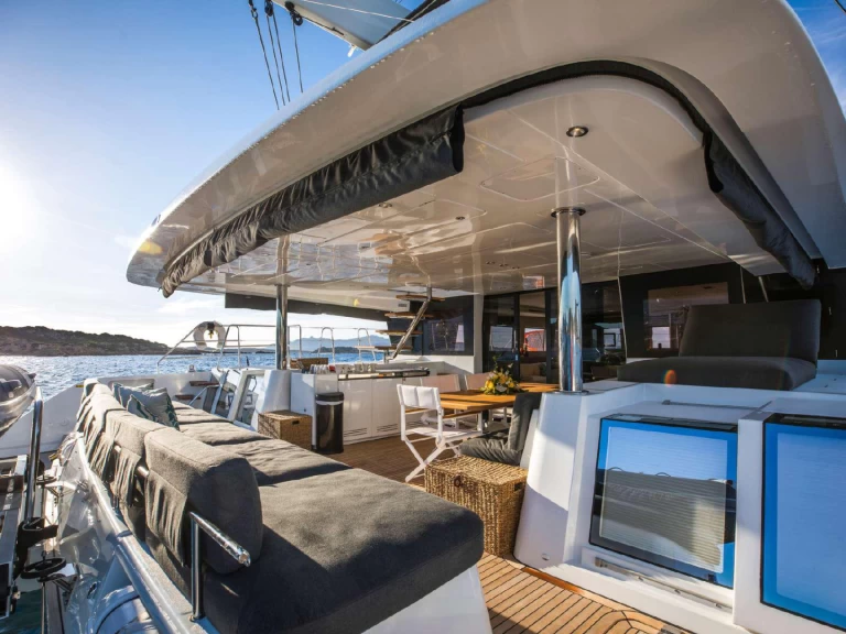 Wynajem Katamaran w Ibiza Town - Lagoon Lagoon 620