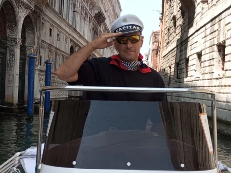 Bluline Bluline 19 Ft Open Plus między profesjonalistami a osobami prywatnymi w Venice